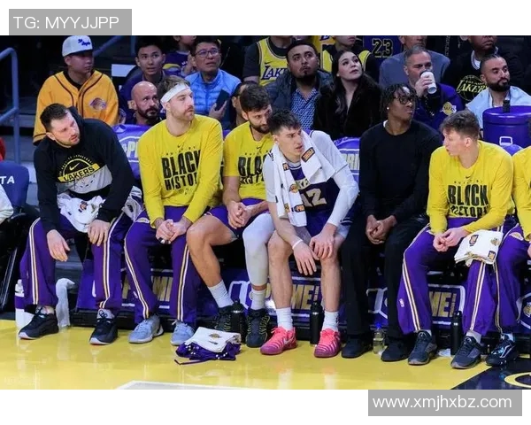 湖人终结76人五连胜，东契奇伤退詹姆斯状态低迷，里夫斯轰35分